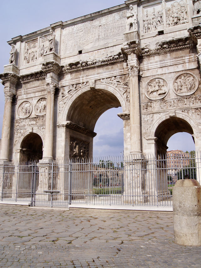 🏛️ A Majestic Gateway Through Time – Arch of Constantine