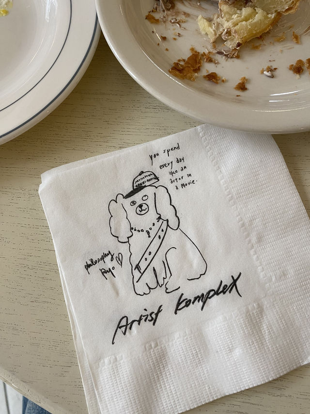 🥐 Artist Komplex ย่าน Anguk 