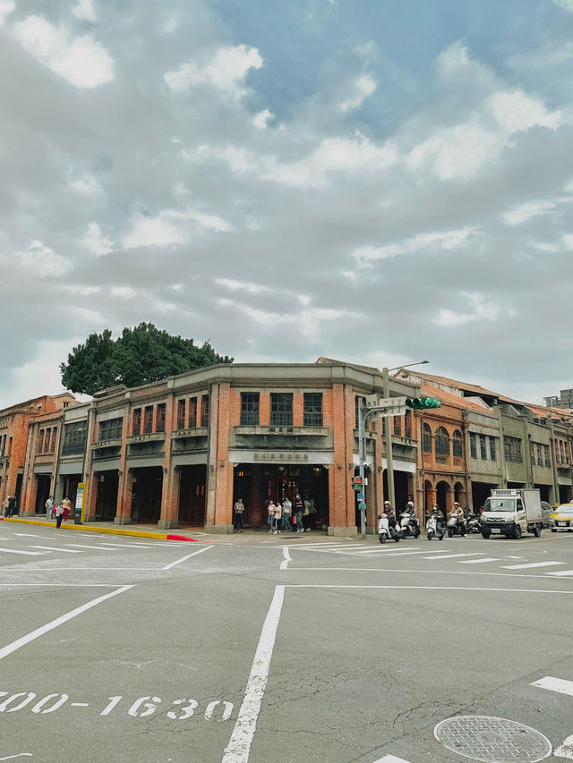  🏮 Bopiliao Old Street – ถนนโบราณสุดวินเทจ 