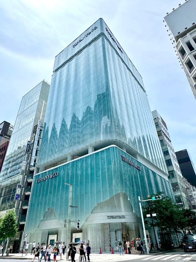 Discover Ginza: Tokyo’s Chic Heartbeat