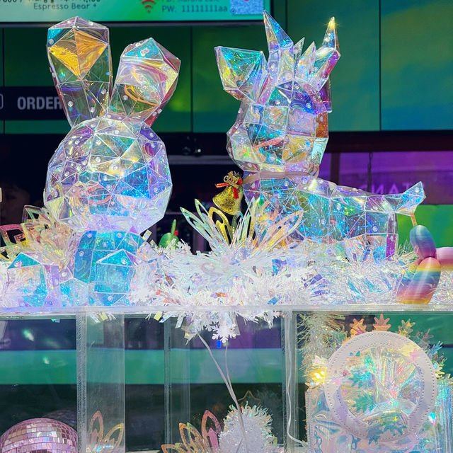 Pastel Paradise: Aurora Café in Seongsu Shines Bright 🇰🇷