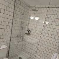 Hotel Midmost
