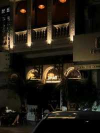 3Pias Club House