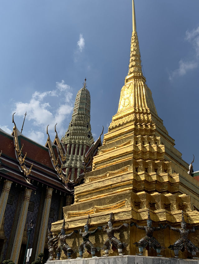 🕌 Golden Grandeur in Bangkok: The Grand Palace