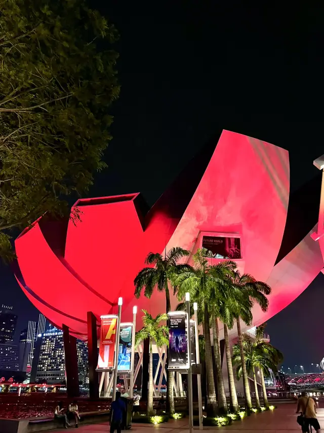 ArtScience Museum: An Iconic Marvel of Light and Design at Marina Bay Sands