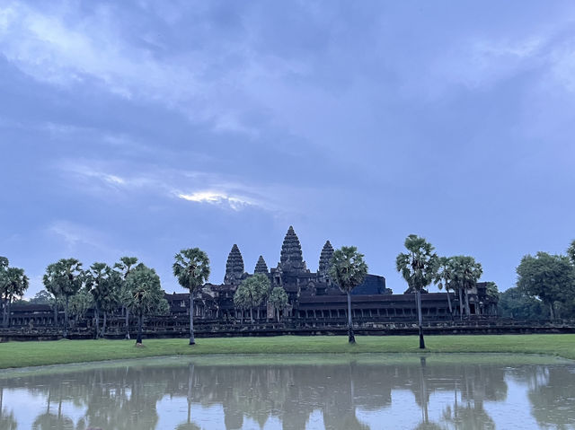 Witness the World Wake Up — Angkor Wat’s Magical Mirror Sunrise 🌅🛕