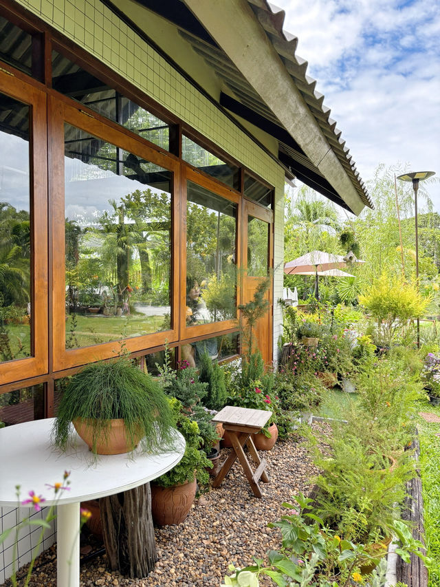 Home cafe น่ารักๆ เปิดใหม่ที่บางพระ ศรีราชา