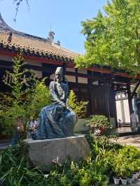 Chengdu Vibes: Chill Days, Spicy Nights