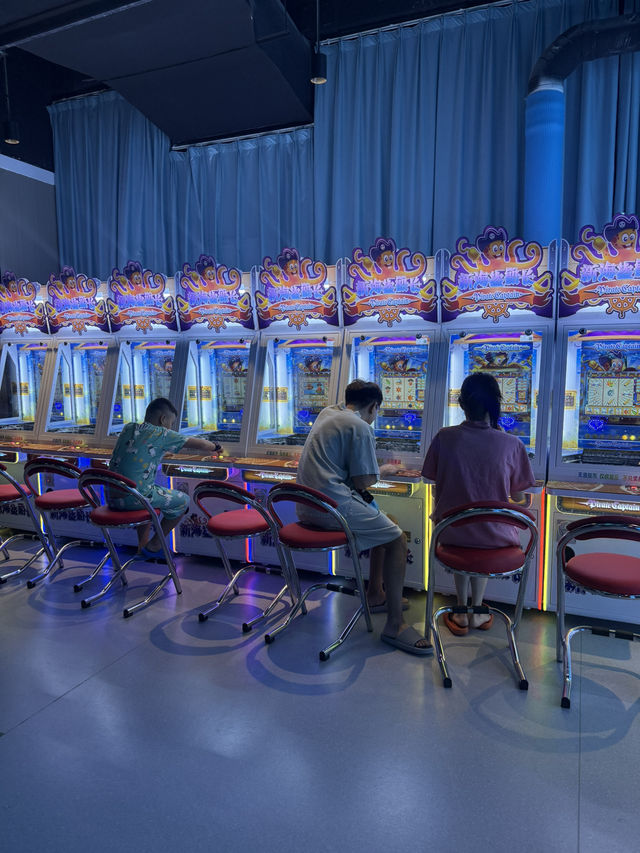 人均$1XX打機VR任玩唱K按摩飲酒整甲過夜 人均$1XX打機VR任玩唱K按摩飲酒整甲過夜