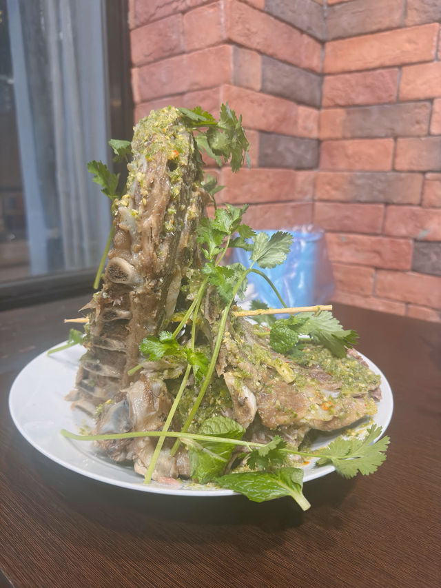 必食火山排骨巨型登場