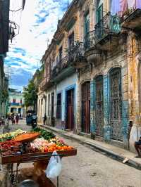 🌆 Old Havana – A Living Museum of History and Culture 🇨🇺