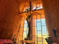 ⛪ “Chapel of the Holy Cross – Faith Carved into the Red Rocks!”