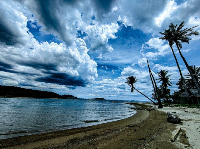 Trick or Treat? I pick the beach!!