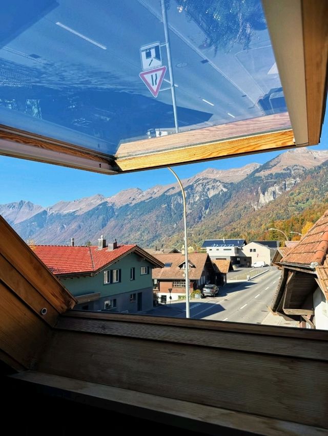 Sunny Peaks View⛰️