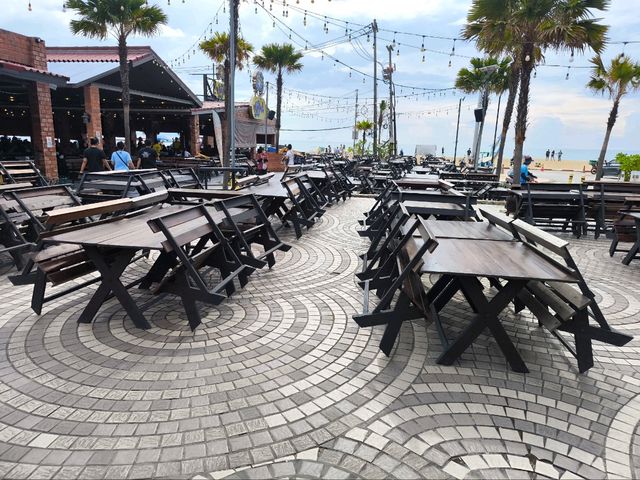 ร้านอาหารปูเป็น ซีฟู้ด หาดจอมเทียน ชลบุรี ร้านอาหารปูเป็น ซีฟู้ด หาดจอมเทียน ชลบุรี