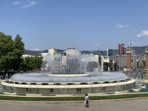 Barcelona Is Calling: Iconic Sights & Epic Vibes 🇪🇸🔥 Barcelona Is Calling: Iconic Sights & Epic Vibes 🇪🇸🔥