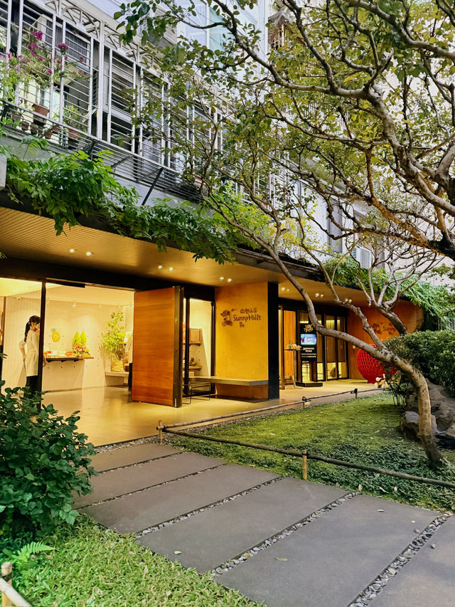 民生社區｜公園、鳳梨酥與潮流咖啡🍍