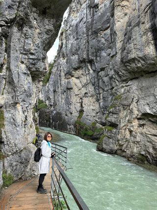 Epic Walk Through Aare Gorge: Switzerland’s Wild Side 🏞️