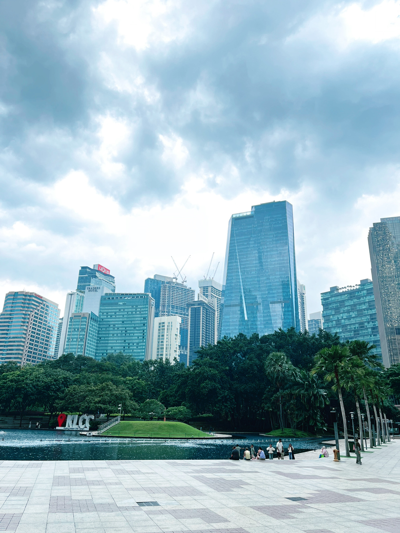 Suria KLCC – Kuala Lumpur’s Must-Visit Lifestyle & Shopping Destination