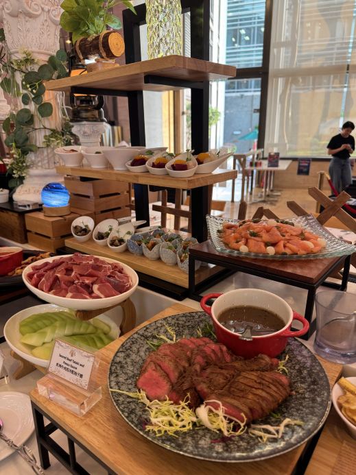 香港島で絶対に試すべきビュッフェ：シーフード、中華料理、そして