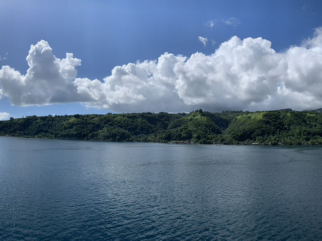 Cruise Around Tahiti on Paul Gauguin