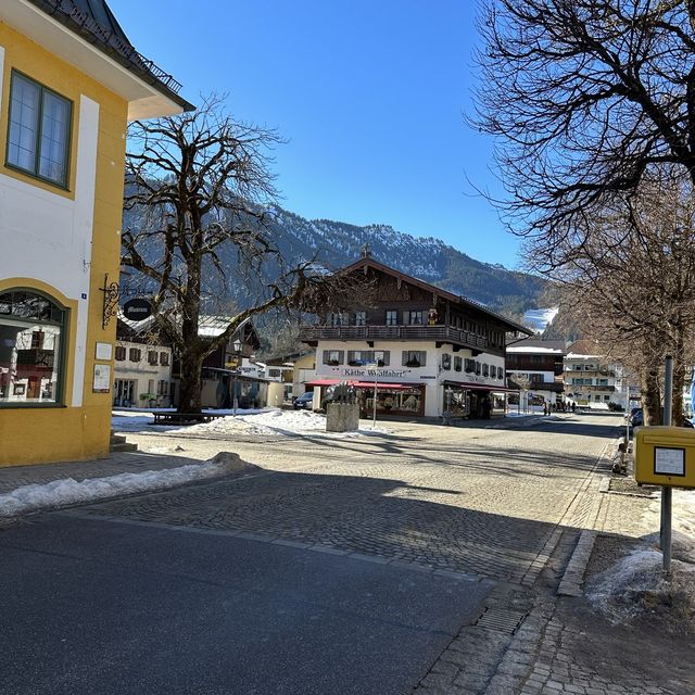 德國阿爾卑斯大道 – 上阿瑪高小鎮 (Oberammergau)