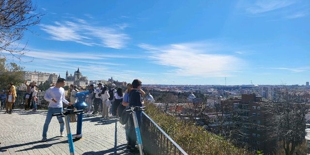 Temple of Debod is such a unique place in Madrid! 🇪🇸🏛️ The mix of ancient Egyptian history 🏺