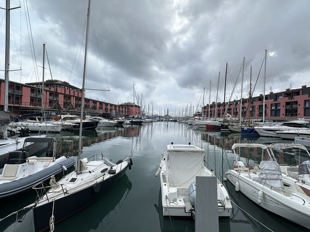⚓️ Marina of Genoa (Porto Antico): Where History Meets the Sea 🇮🇹✨