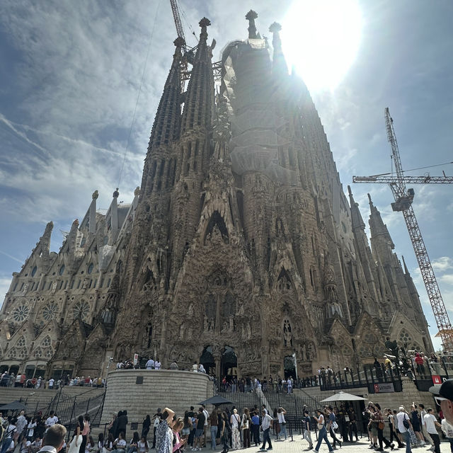 📍Barcelona, Spain 🇪🇸 