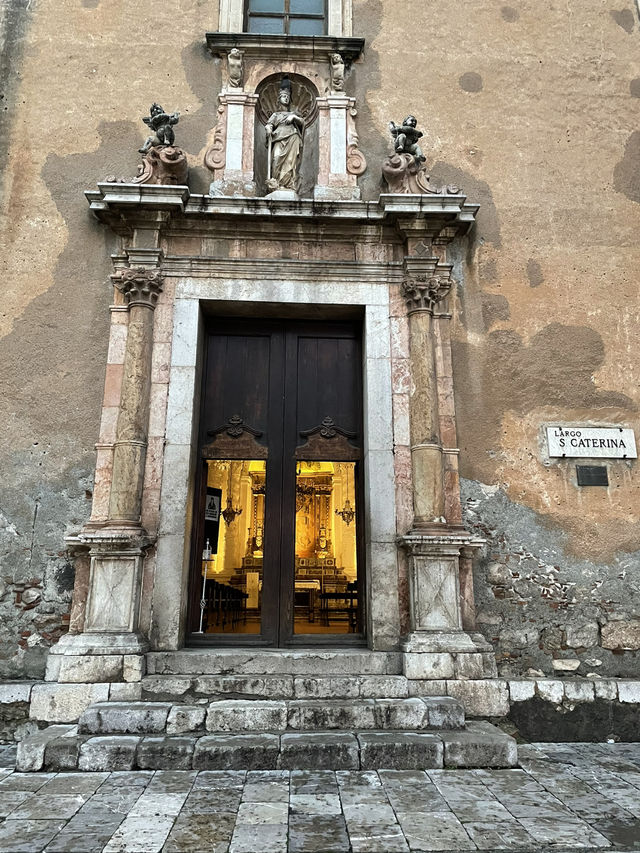 Sicilian streets and flavours 