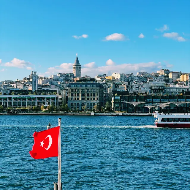 Istanbul on a Budget: Mosques, Bazaars & Hidden Streets