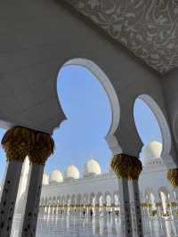 🕌 Sheikh Zayed Grand Mosque – A Marvel of Light & Architecture ✨🌙