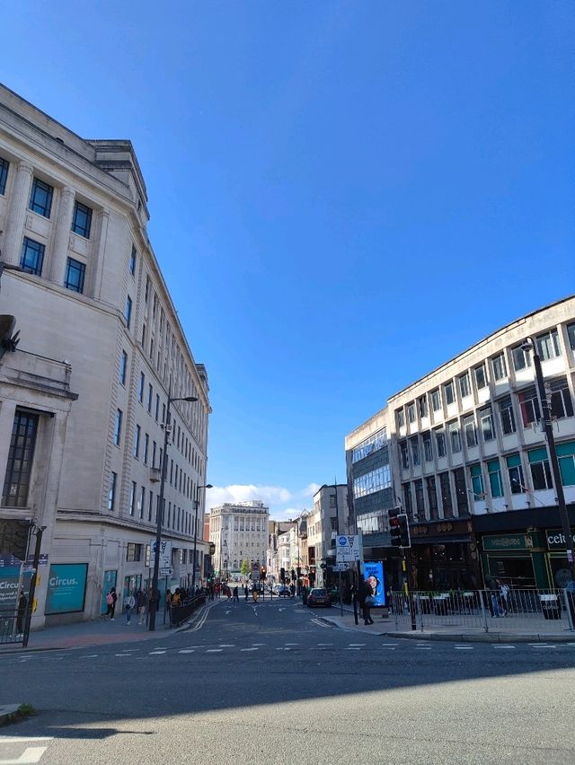 🚉 Lime Street, Liverpool: Where Arrival Feels Like a Story Beginning