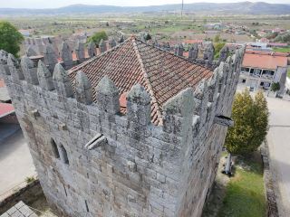 มุมมองของสถาปนิก: ความเชี่ยวชาญด้านสถาปัตยกรรมโรมาเนสก์ 📐🏗️