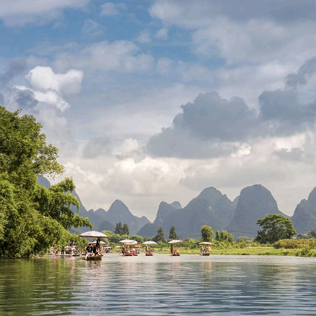 Stunningly Calm River in Yangshuo🇨🇳