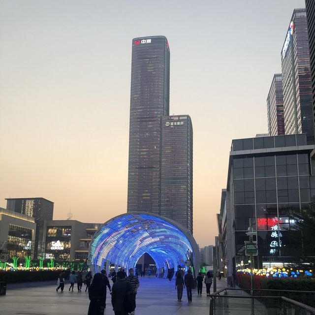 A mall for night and day in Shenzhen 