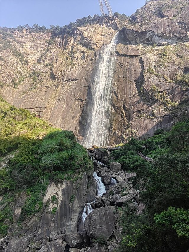 福建泉州石牛山～藏在仙境裡的瀑布