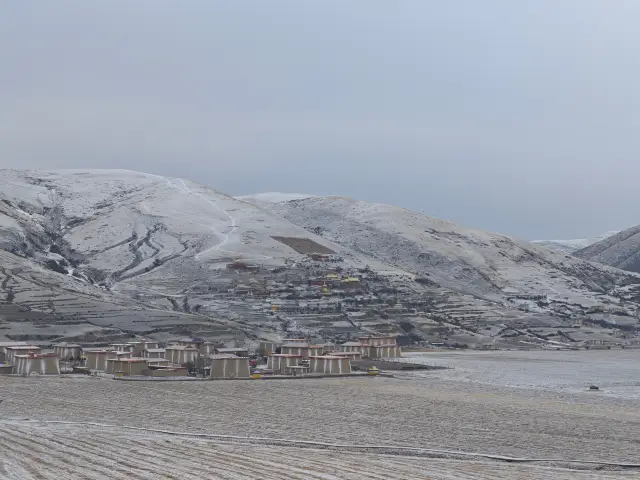 In winter, Lianbao Yeze is truly the "Devil's City"