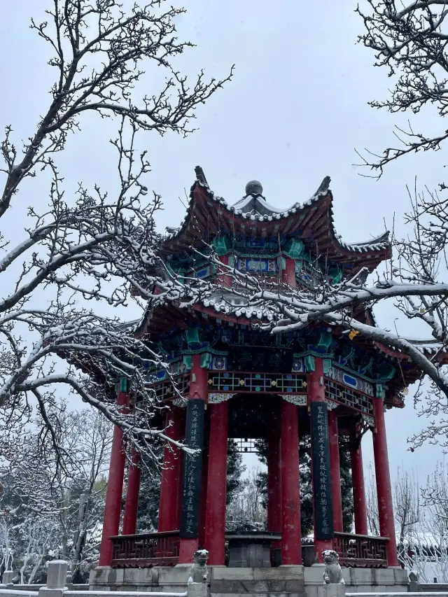 The three famous attractions in Jinan have been gathered