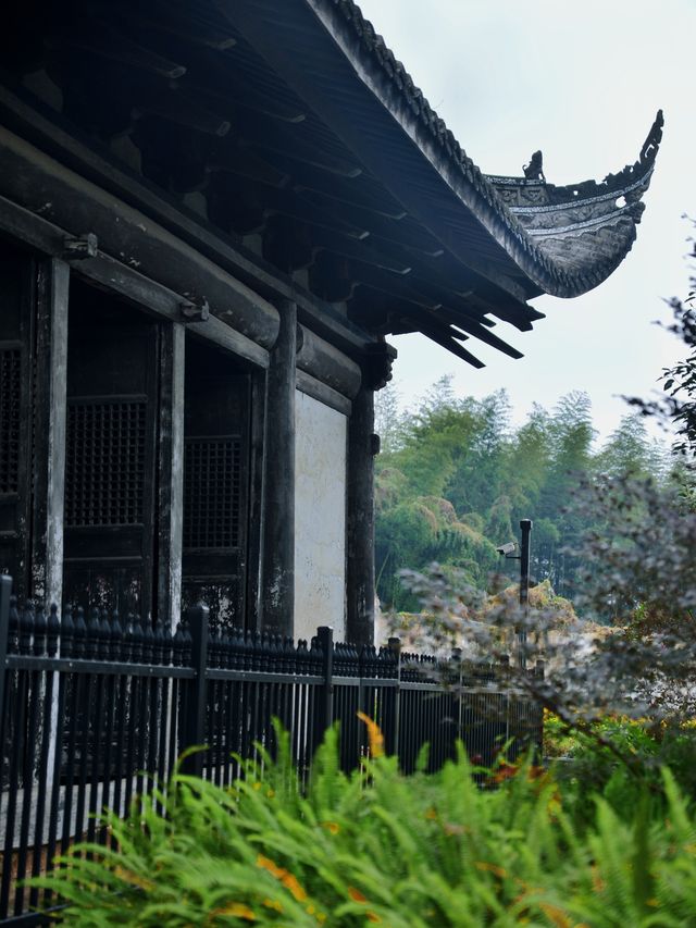 成都周邊罕見的明代建築，楠木柱础歷經數百年不腐