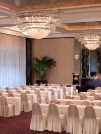 🌟 Manila's Luxe Escape: Peninsula Hotel Insights 🌟