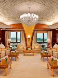 🌟 Luxe Oasis in Riyadh: Ritz-Carlton's Royal Retreat 🌟