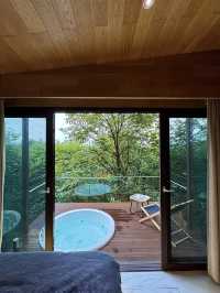 峨眉山秘密花園裡的小木屋
