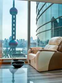 🌟 Luxe Sleeps in Shanghai's Skyline 🌃✨