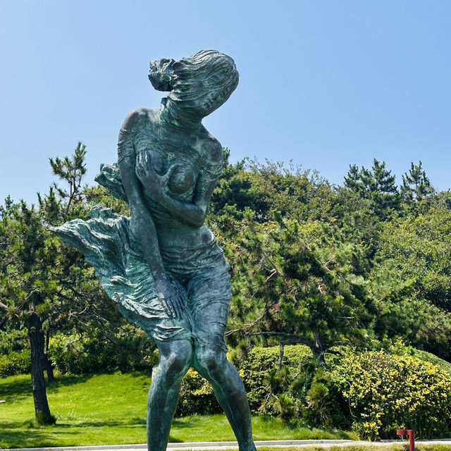 A Glimpse of Qingdao Sculpture Park 