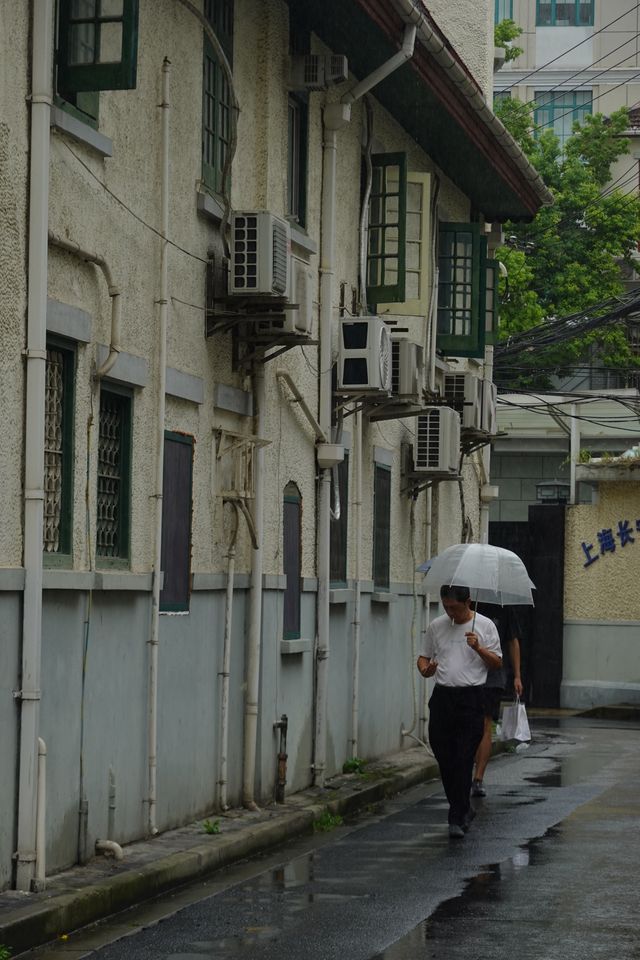 上海小馬路城市漫步｜隱於市中的利西路。