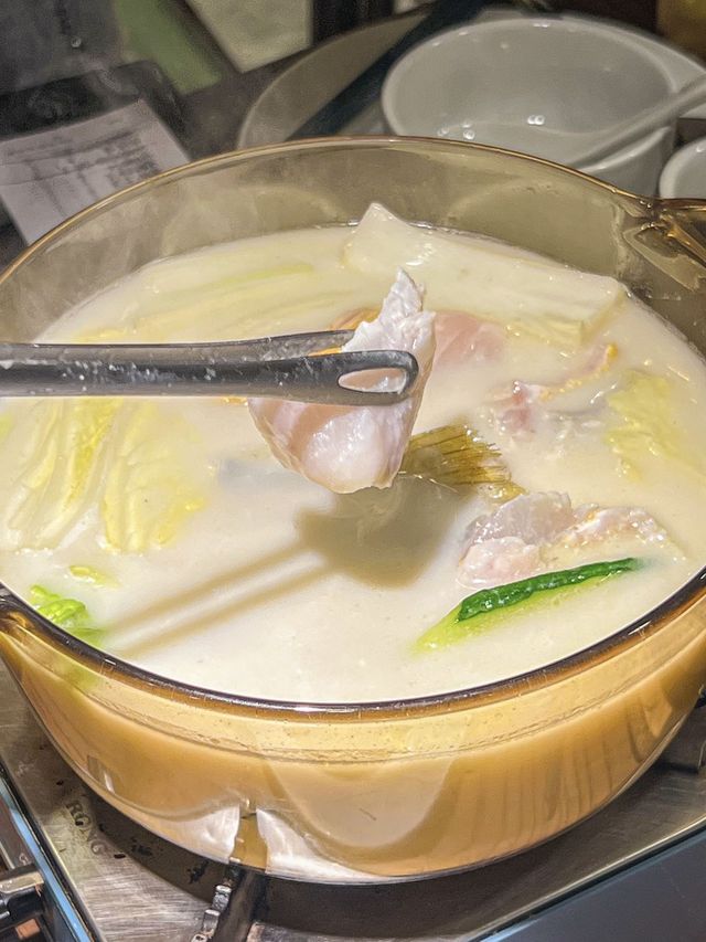新鮮正宗福建菜還得選必吃榜的榮先生。