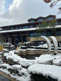 下雪去泡溫泉簡直不要太享受！。