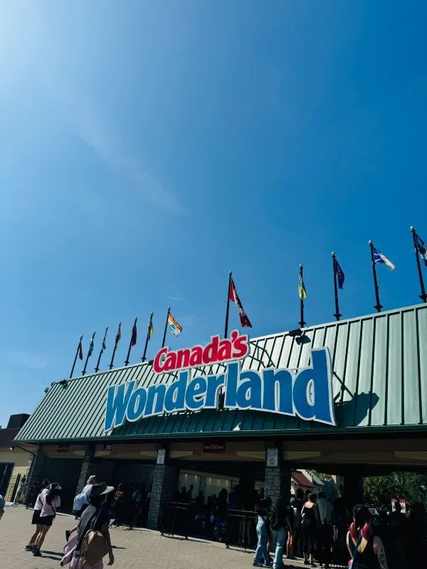 Canada's Wonderland: A Must-Visit Amusement Park