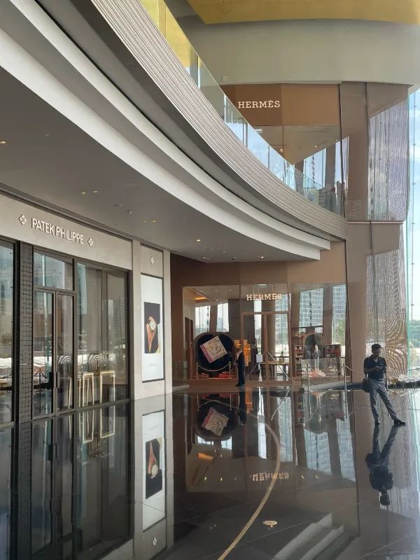 World-Class Commercial Landmark: Icon Siam